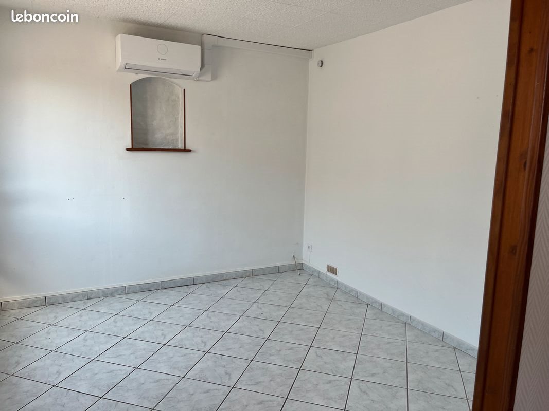 Appartement à louer, 43m², Jussy