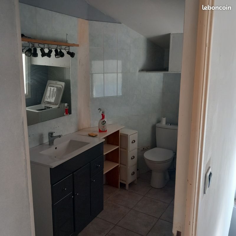 Appartement à louer, 35m², Vénéjan
