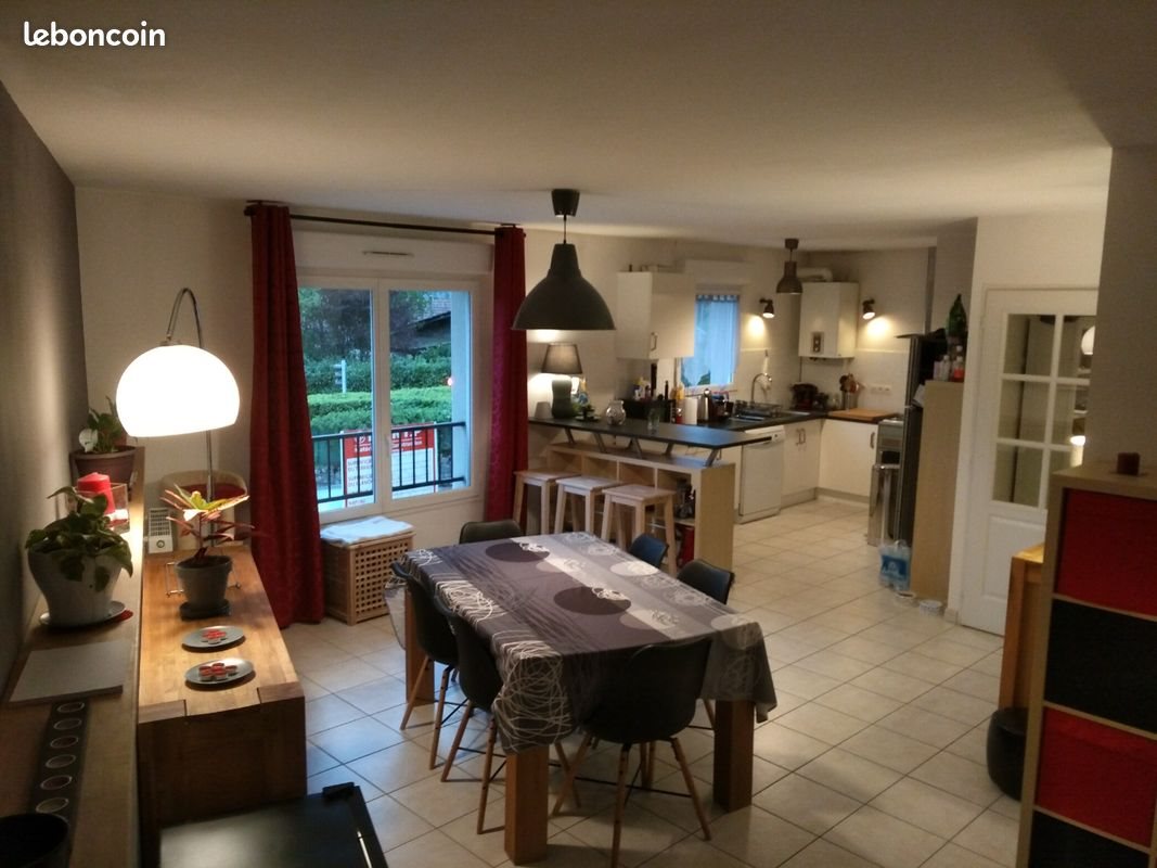 Appartement à louer, 80m², Saint-Ismier