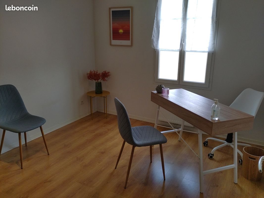 Maison à louer, 14m², Saintes