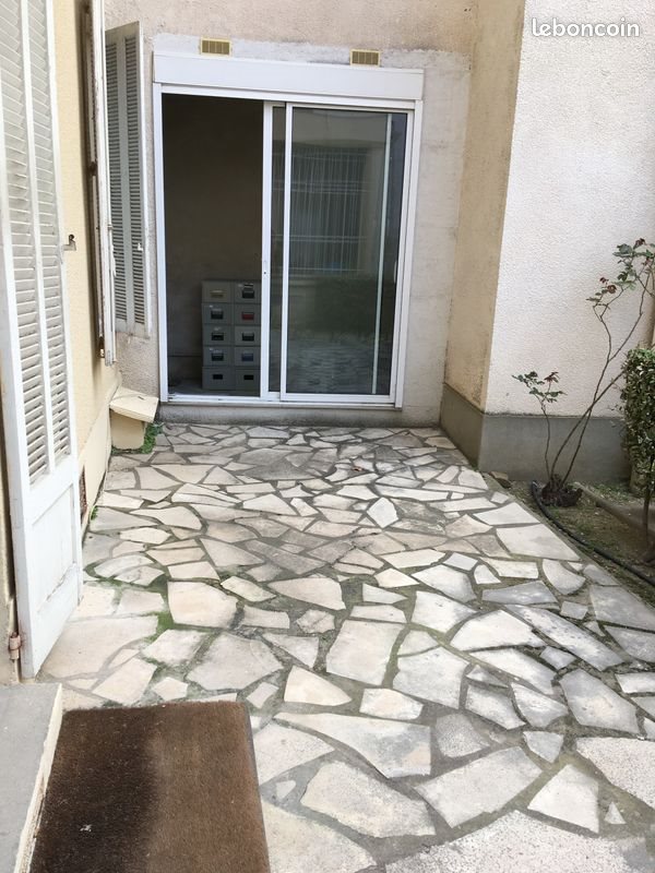 Appartement à louer, 36m², Nîmes