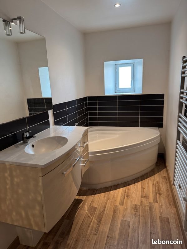 Appartement à louer, 109m², Bazoges-en-Paillers