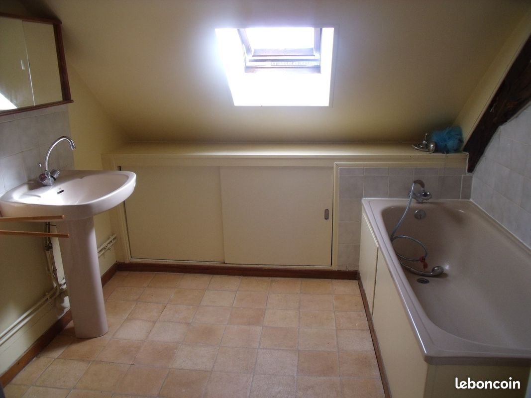 Appartement à louer, 28m², Avallon