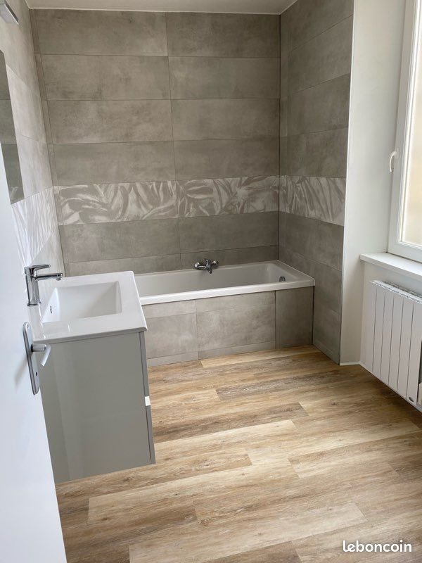 Appartement à louer, 78m², Plouvien