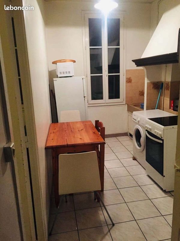 Appartement à louer, 30m², Marseille 6ème