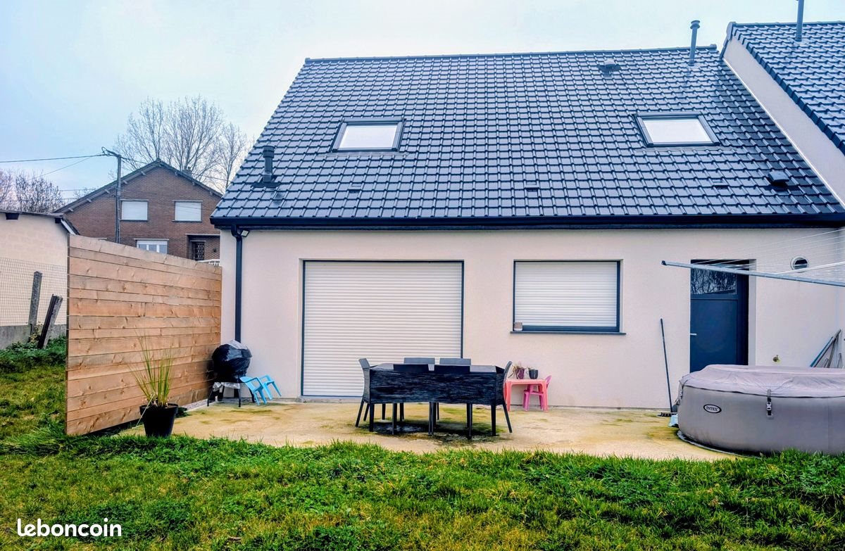 Maison à louer, 100m², Roquetoire