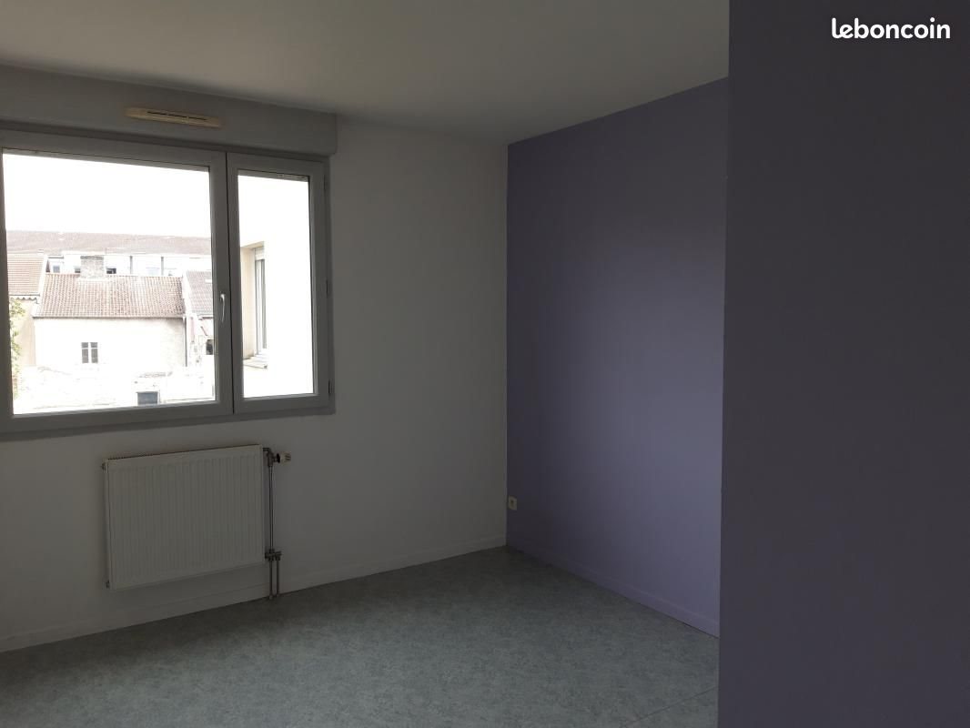 Appartement à louer, 98m², Neuves-Maisons