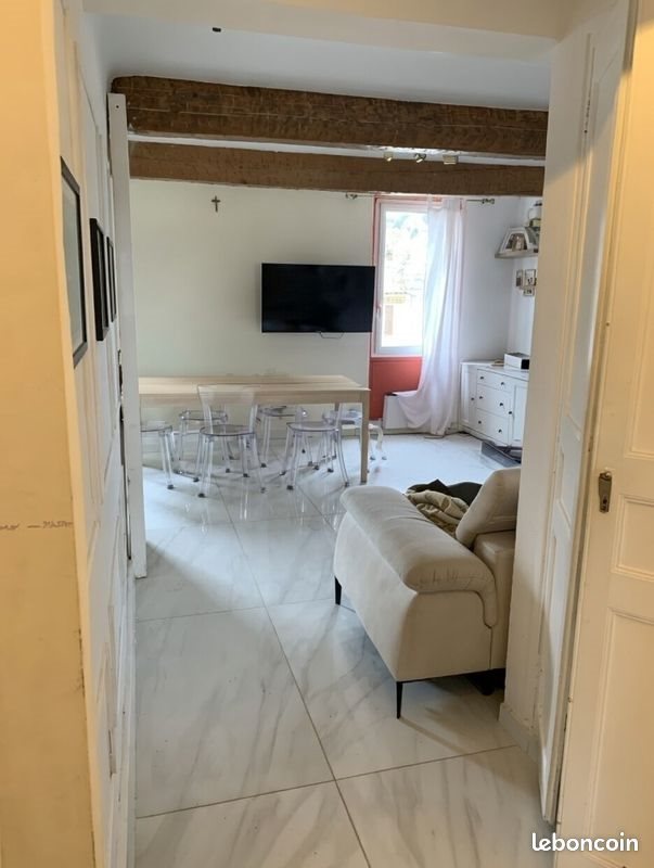 Appartement à louer, 60m², Saint-Zacharie