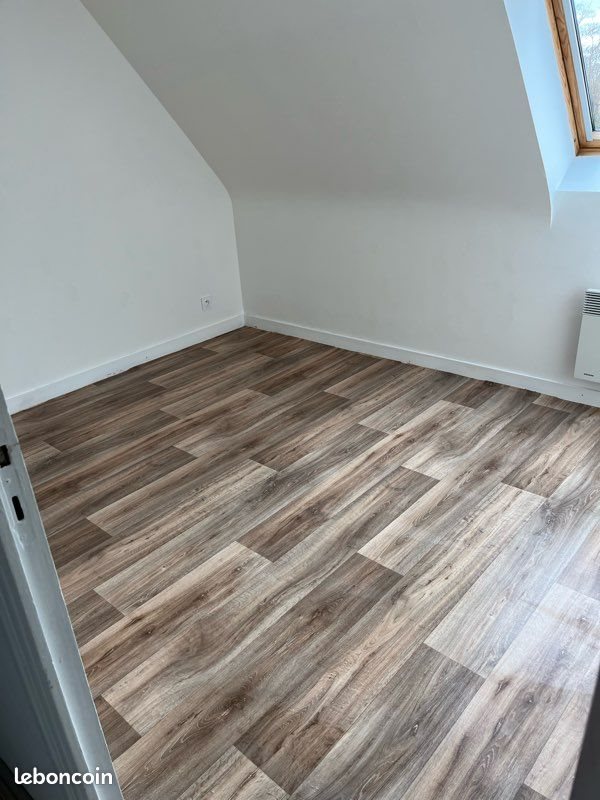 Maison à louer, 102m², Plounéventer