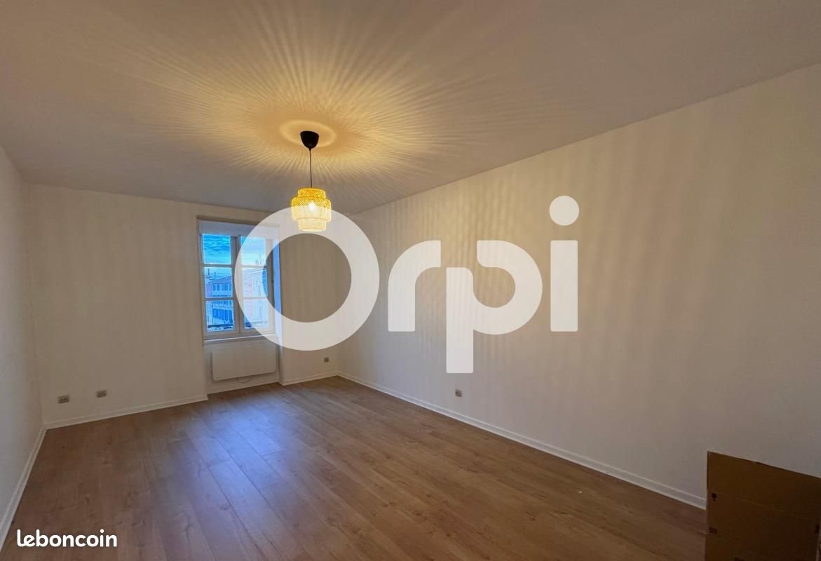 Appartement à louer, 69m², Beaurepaire