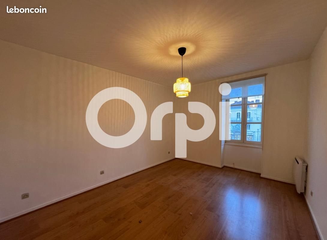 Appartement à louer, 69m², Beaurepaire