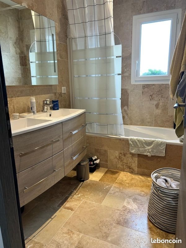 Maison à louer, 110m², Lorgues