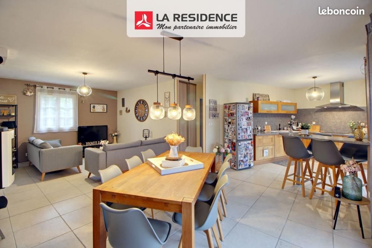 Maison à louer, 119m², Champenard