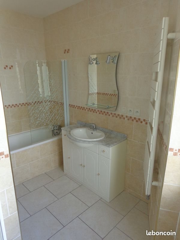 Appartement à louer, 92m², Chazelles-sur-Lyon