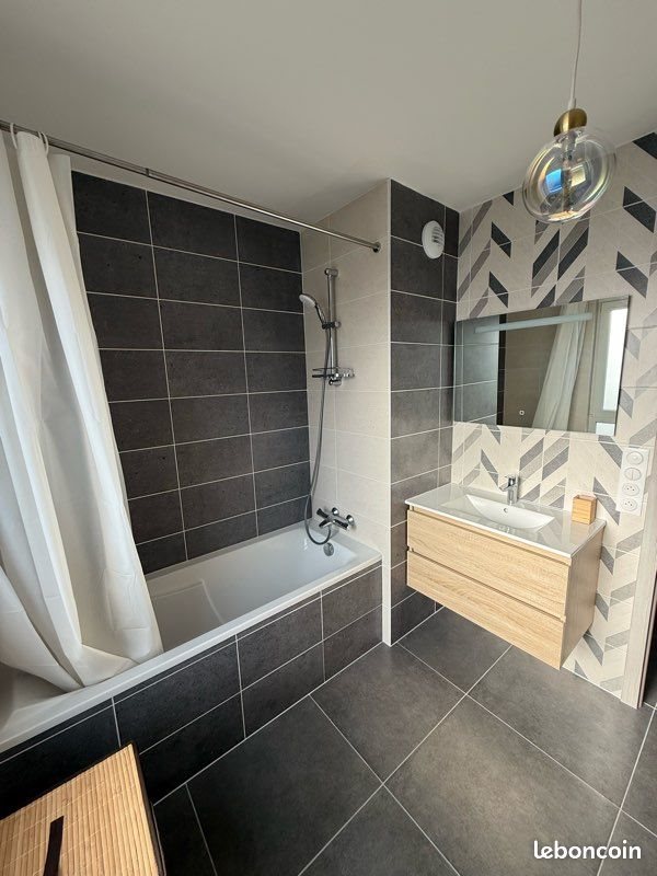 Appartement à louer, 70m², Uckange