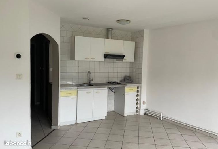 Appartement à louer, 50m², Neuves-Maisons