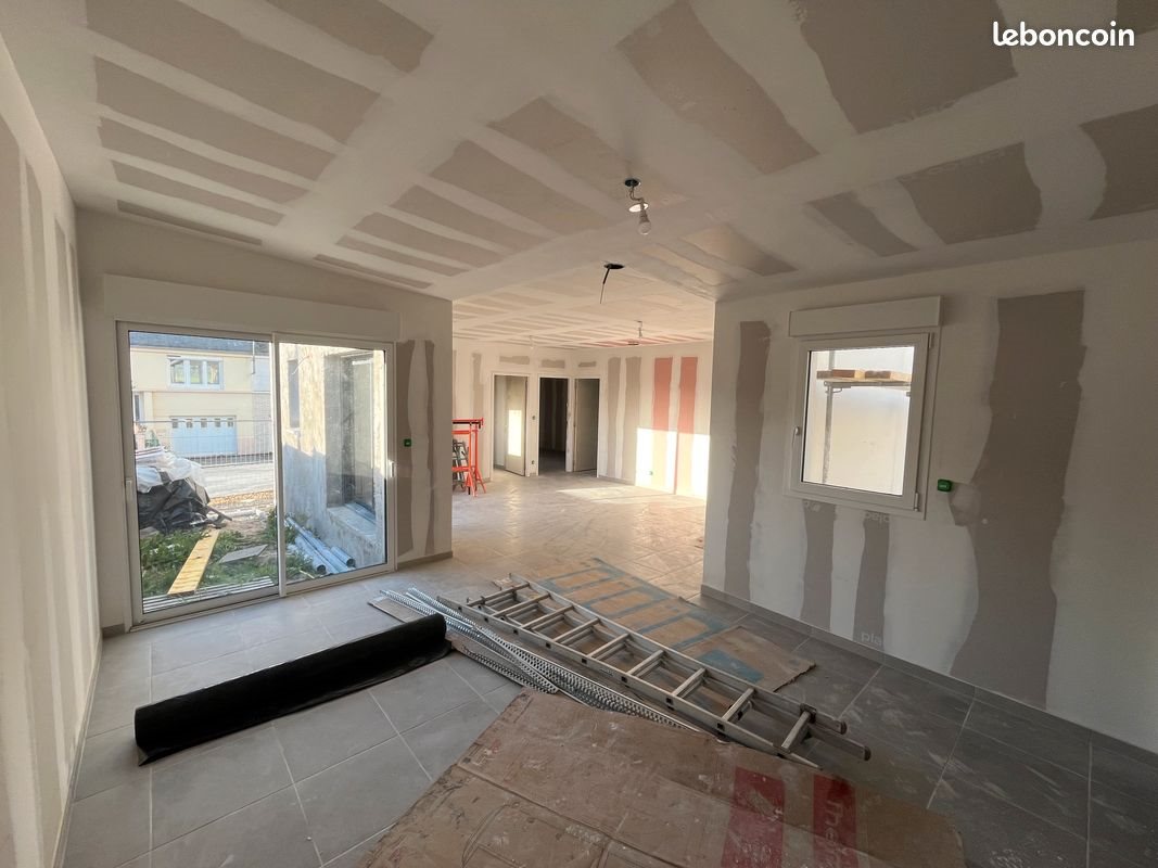 Maison à louer, 80m², Fougères