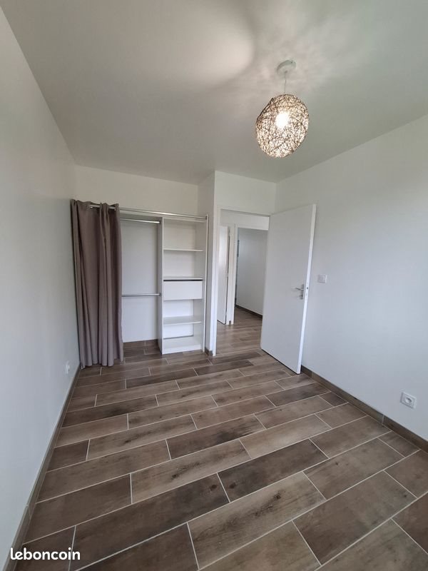 Maison à louer, 80m², Eslettes