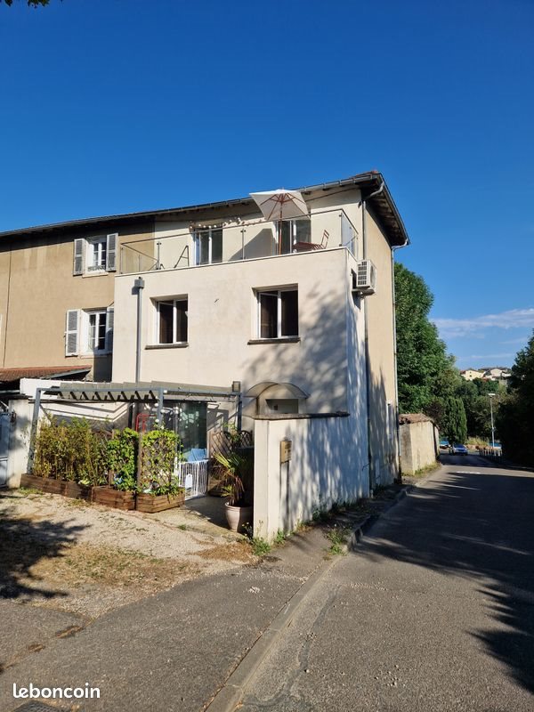 Maison à louer, 90m², Fontaines-Saint-Martin