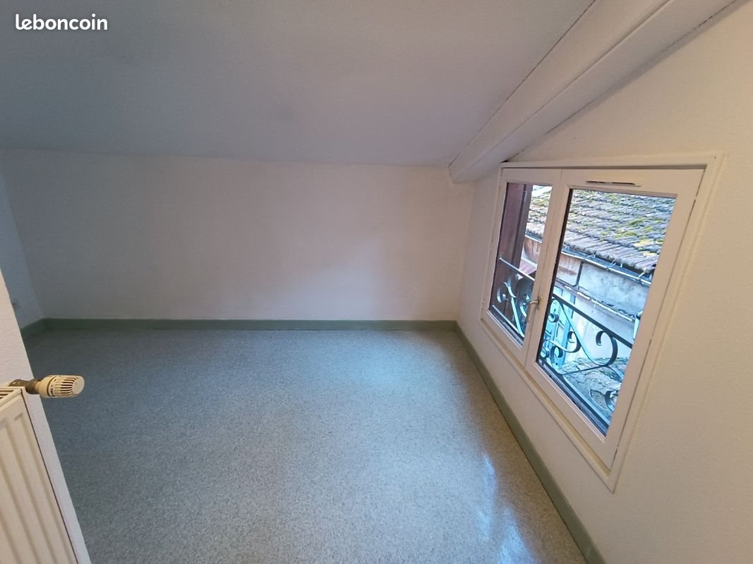 Appartement à louer, 28m², Brioude