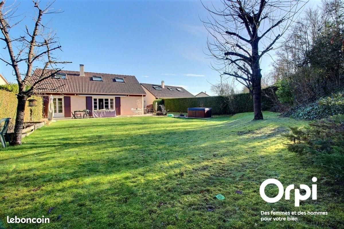 Maison à vendre, 135m², Montigny-le-Bretonneux