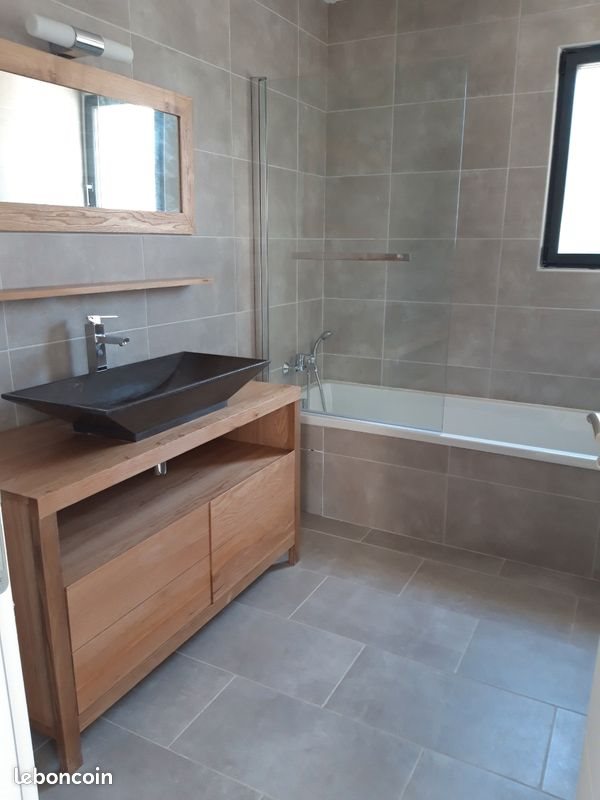 Maison à louer, 95m², Mireval