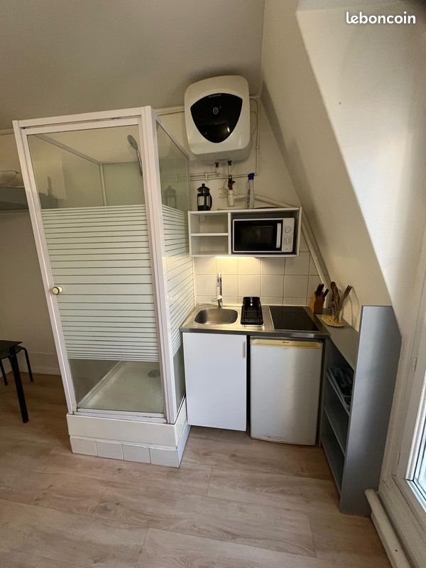 Appartement à louer, 11m², Paris 18ème