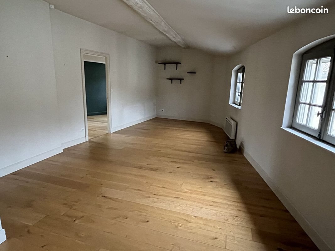 Appartement à louer, 52m², Nîmes