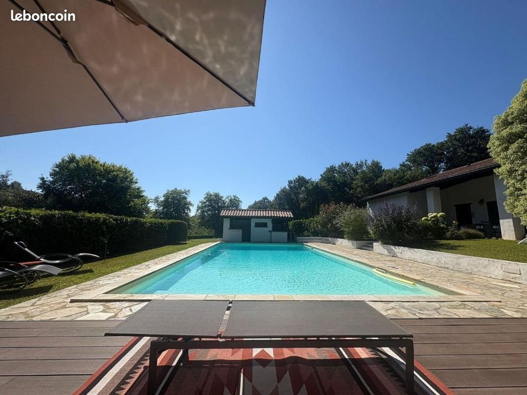 Maison à vendre, 250m², Saint-Pée-sur-Nivelle
