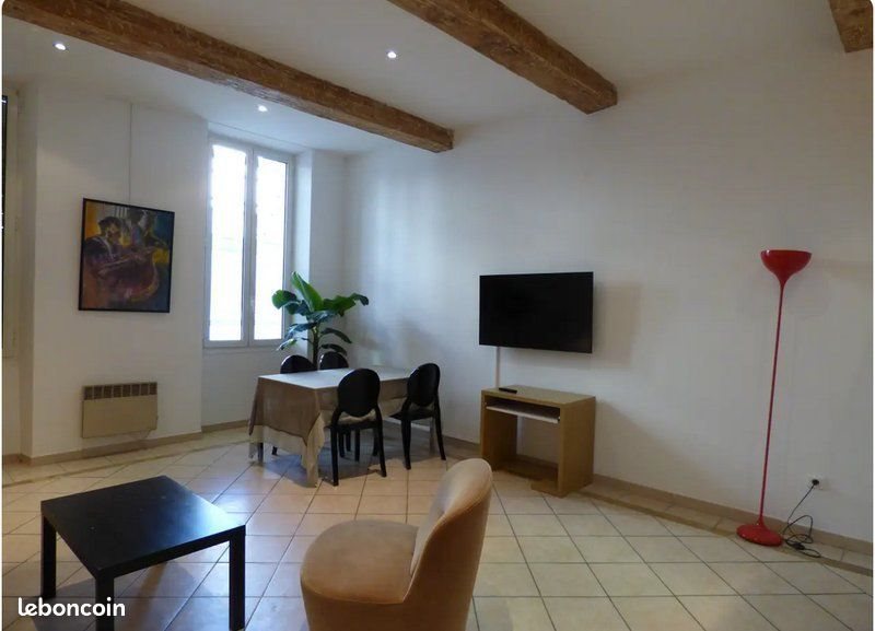 Appartement à louer, 58m², Marseille 1er