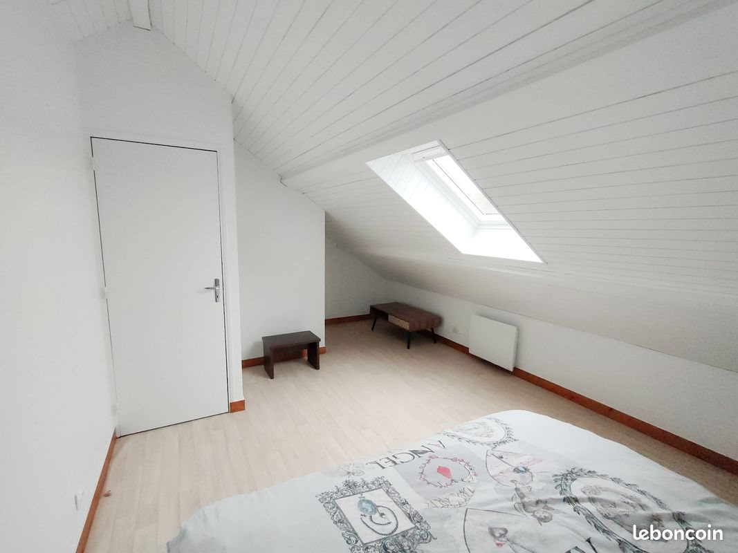 Appartement à louer, 57m², Descartes