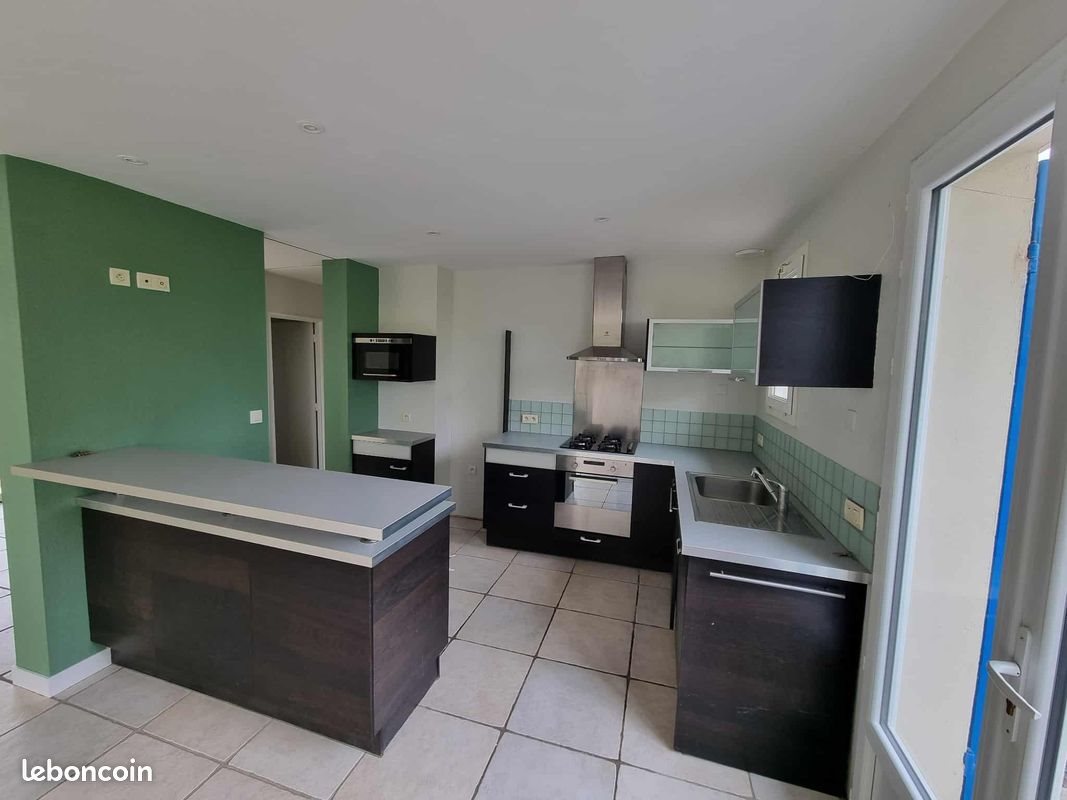 Maison à louer, 166m², Marans