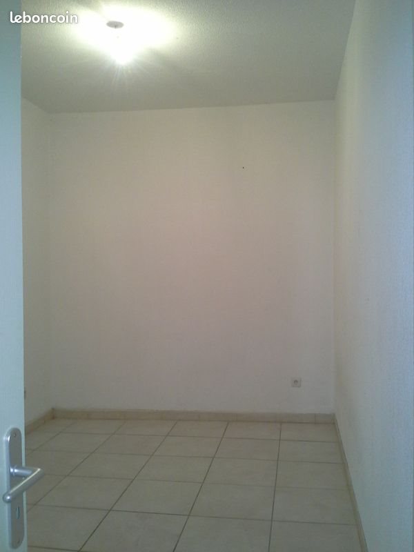 Appartement à louer, 29m², Marseille 15ème