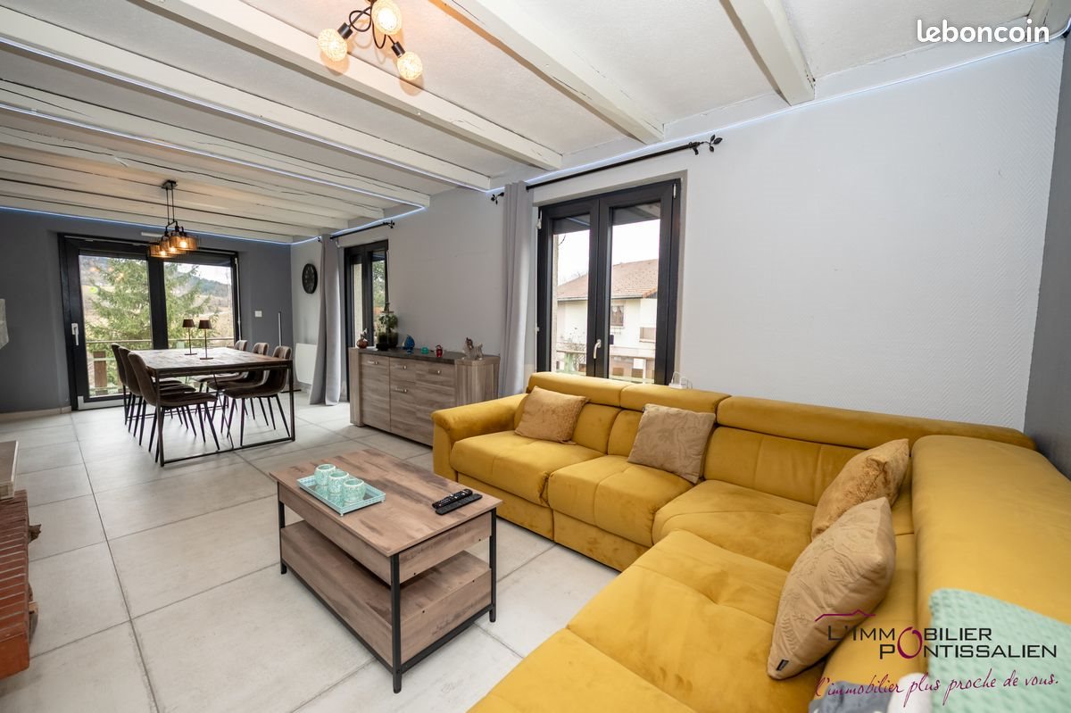 Maison à vendre, 125m², Saint-Gorgon-Main