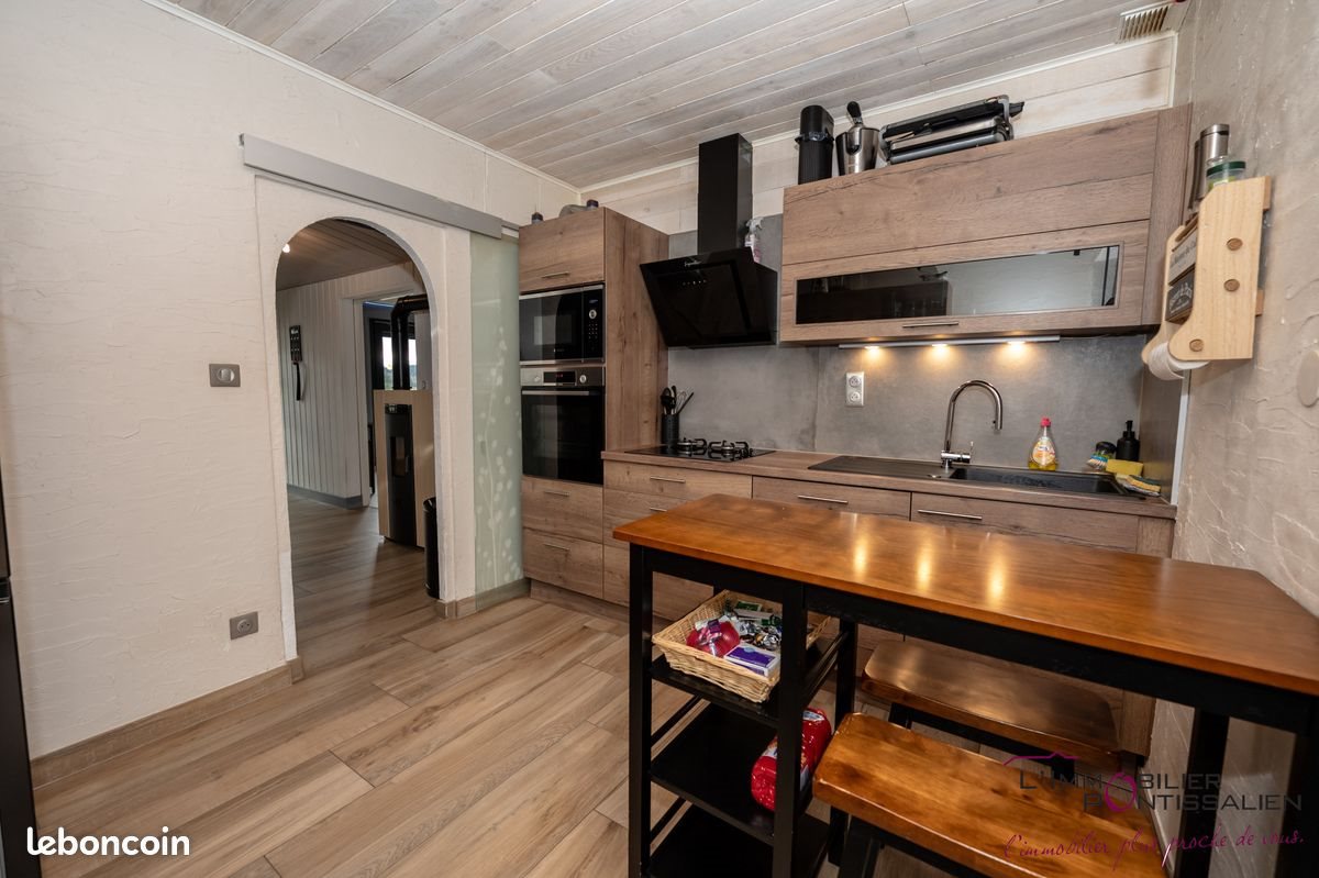 Maison à vendre, 125m², Saint-Gorgon-Main