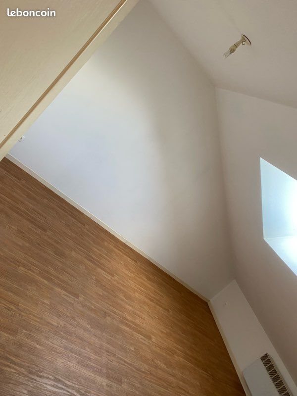 Appartement à louer, 63m², La Fère
