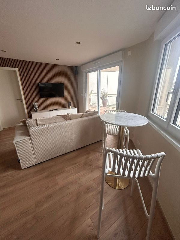 Appartement à louer, 56m², Gries