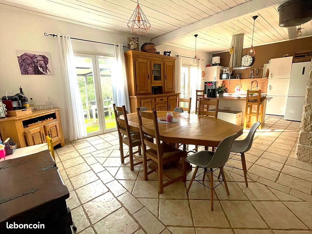 Maison à vendre, 111m², Rougiers