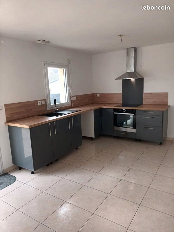 Maison à louer, 84m², Béganne