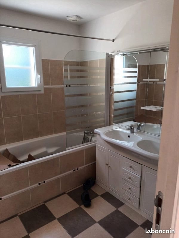 Maison à louer, 84m², Béganne