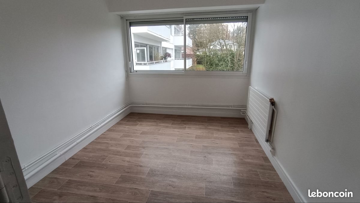 Appartement à louer, 43m², Garches