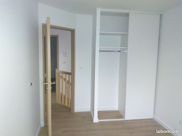 Maison à louer, 85m², Castéras