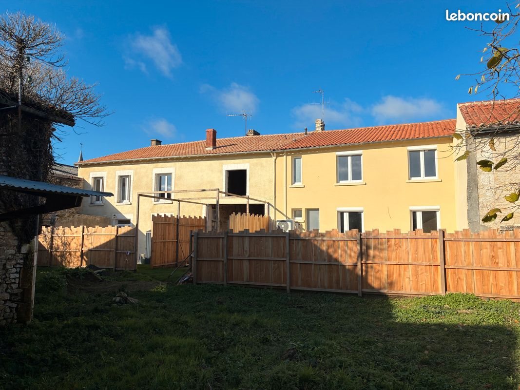 Maison à louer, 142m², Cissé
