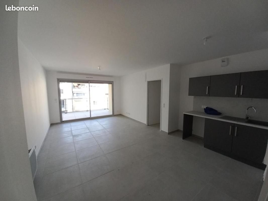 Appartement à louer, 64m², Roquebrune-Cap-Martin