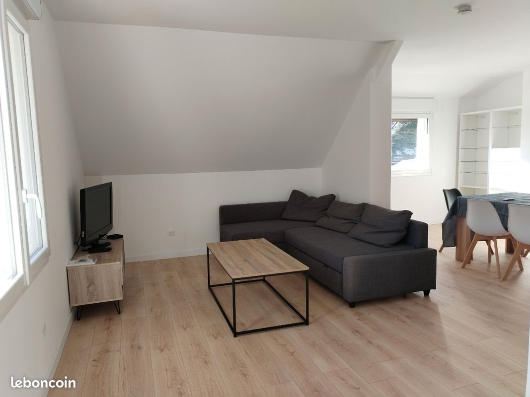 Appartement à louer, 69m², Collinée