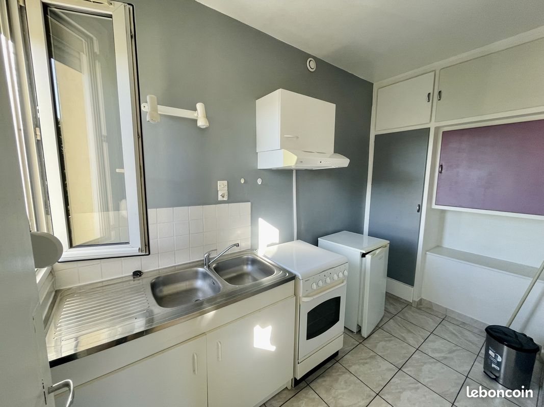 Appartement à louer, 26m², Saint-Etienne