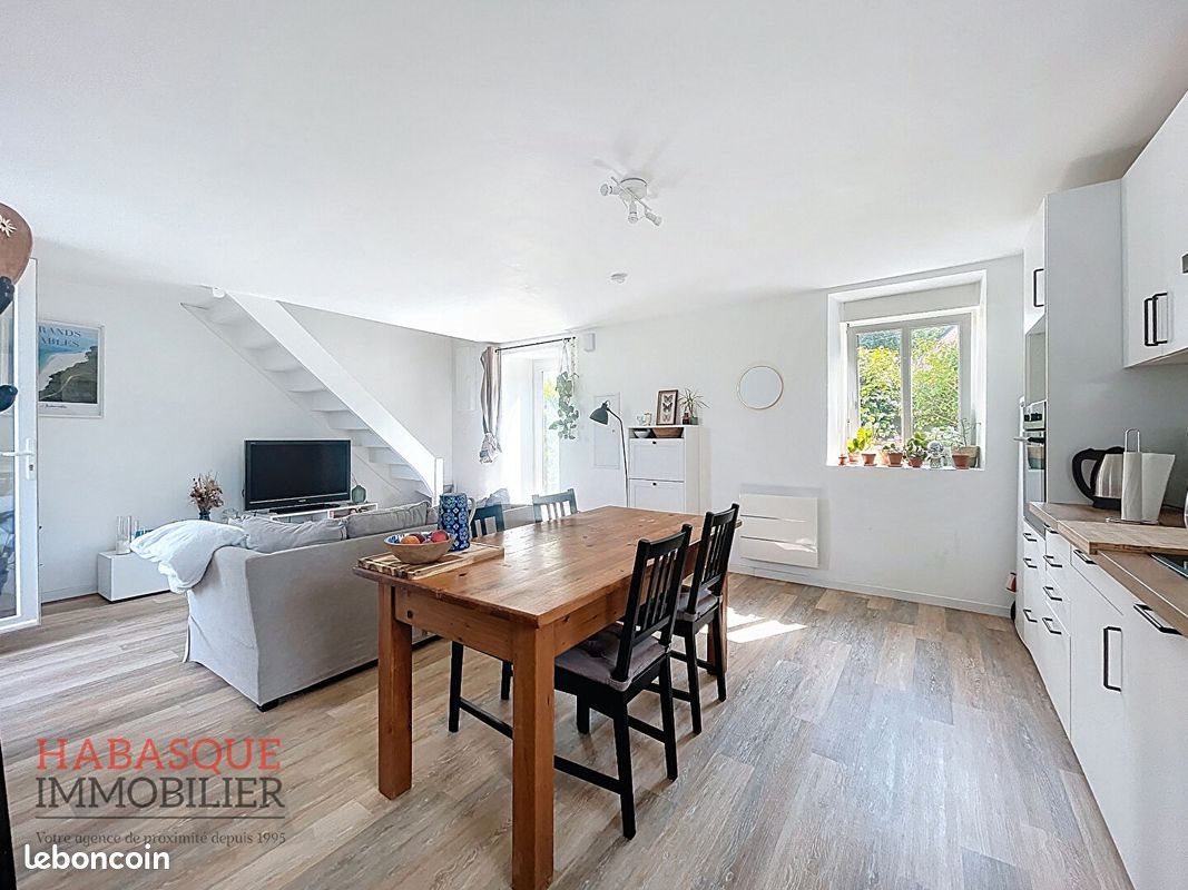 Maison à louer, 77m², Lesneven