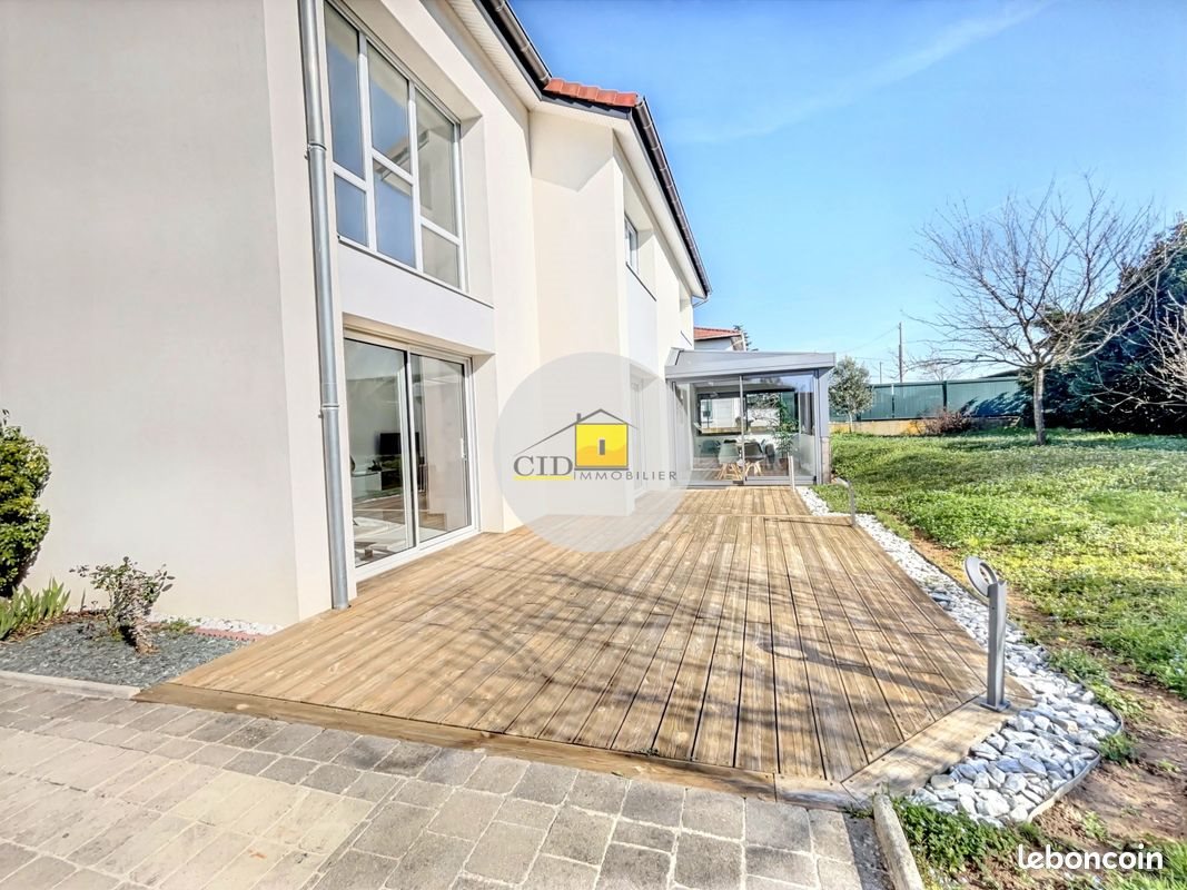 Maison à vendre, 153m², Mions