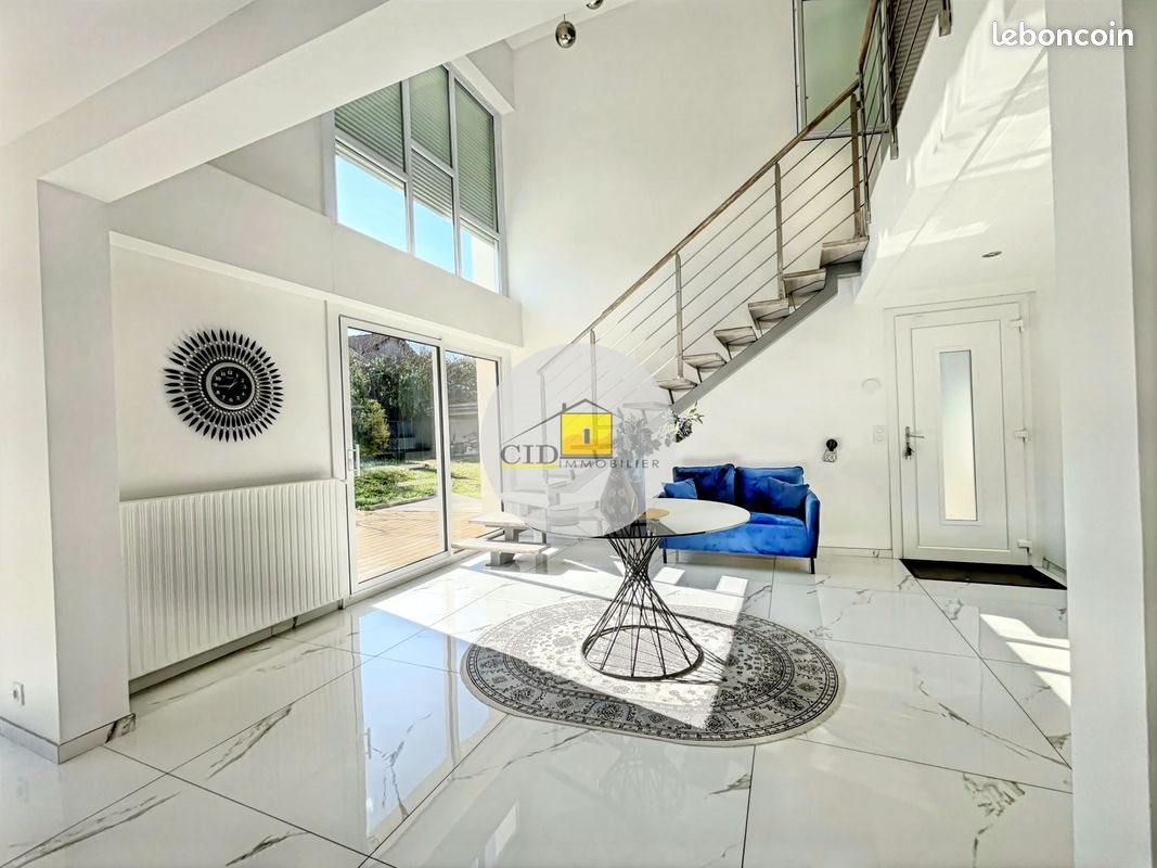 Maison à vendre, 153m², Mions