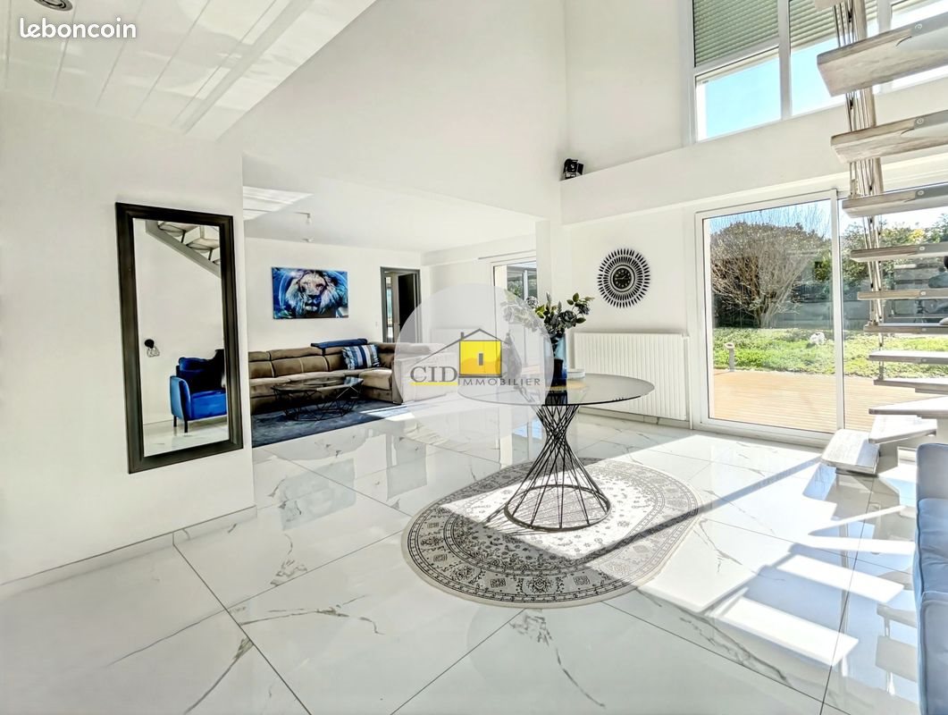 Maison à vendre, 153m², Mions